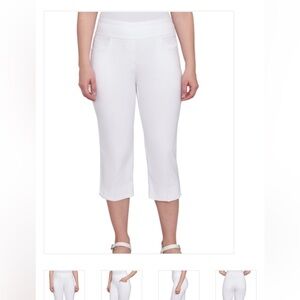 Ruby Rd. Jet White Capri Pants